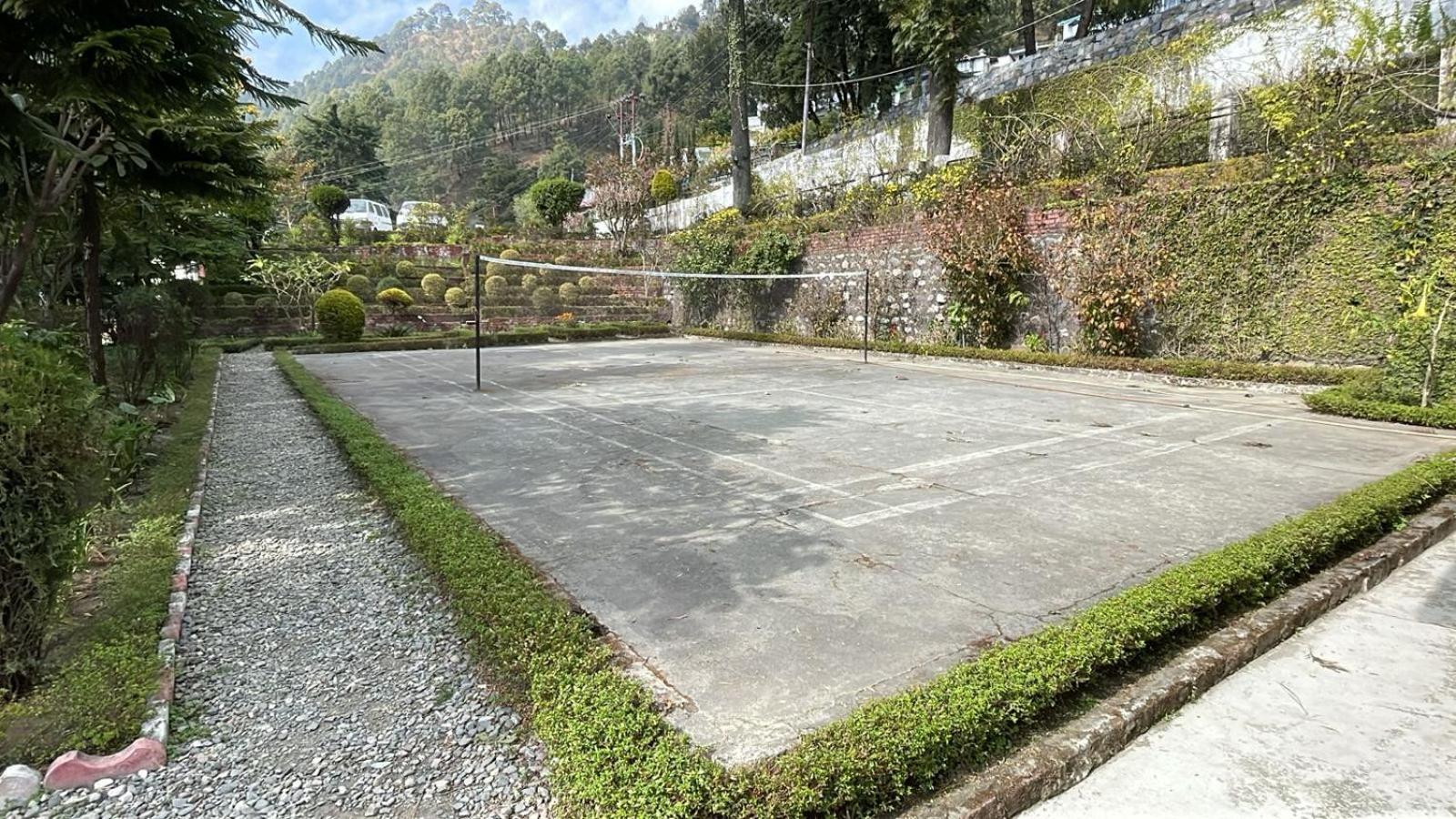 8Fold-Pinecrest By Larisa, Bhimtal Hotel Exterior photo