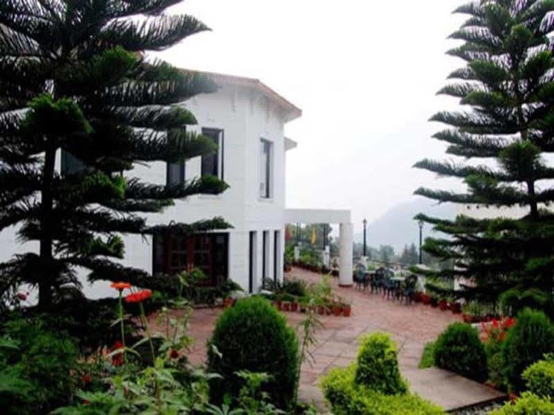 8Fold-Pinecrest By Larisa, Bhimtal Hotel Exterior photo