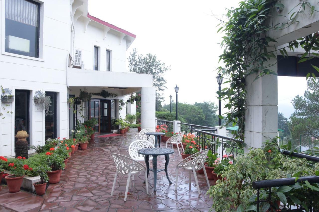 8Fold-Pinecrest By Larisa, Bhimtal Hotel Exterior photo